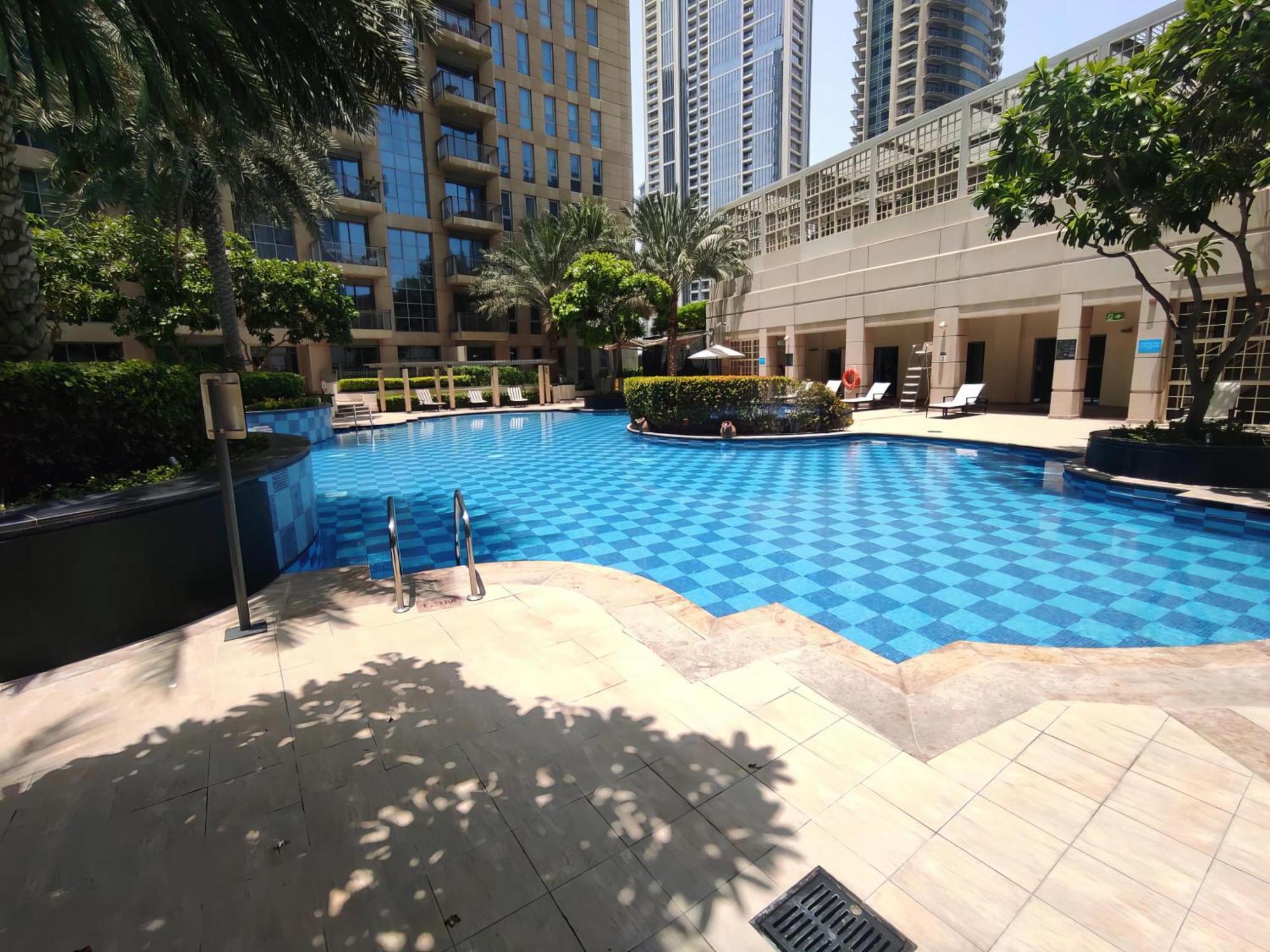 Lux Bnb Standpoint Tower Burj & Fountain Views Дубай Екстериор снимка