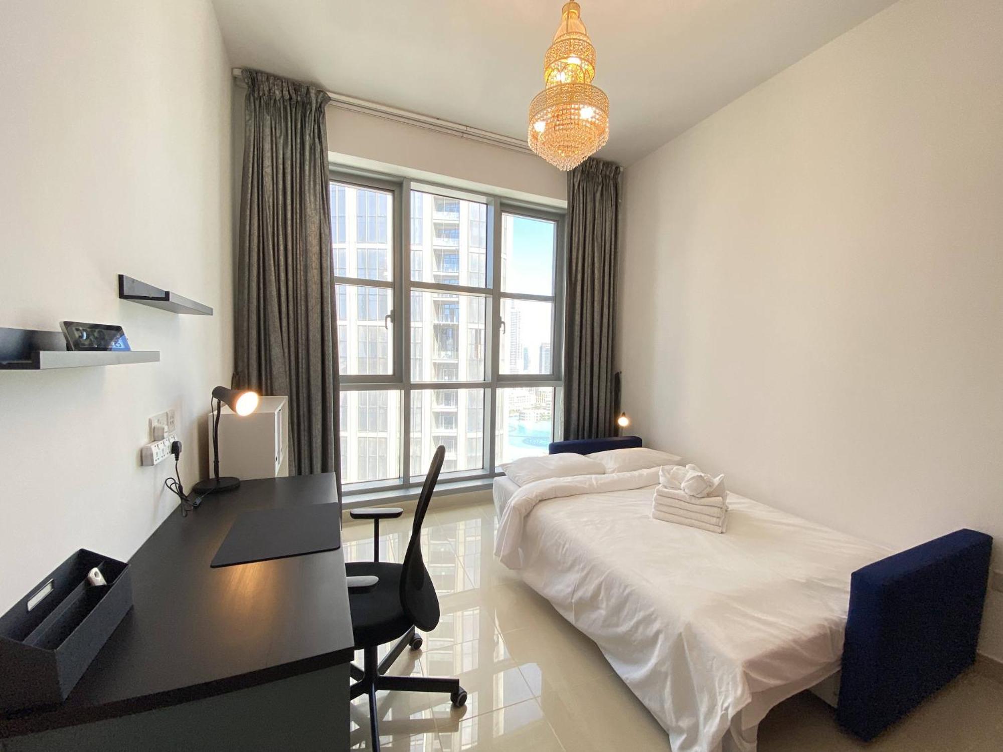 Lux Bnb Standpoint Tower Burj & Fountain Views Дубай Екстериор снимка