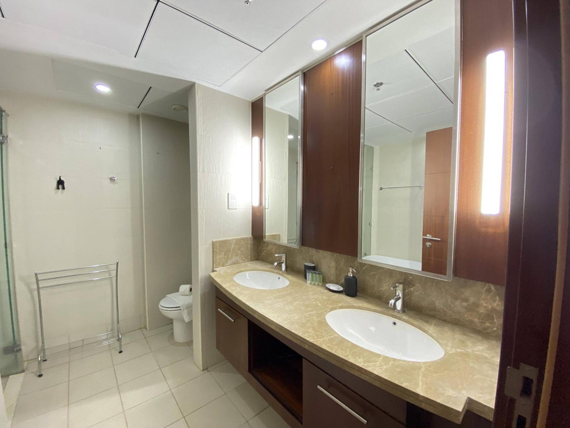 Lux Bnb Standpoint Tower Burj & Fountain Views Дубай Екстериор снимка